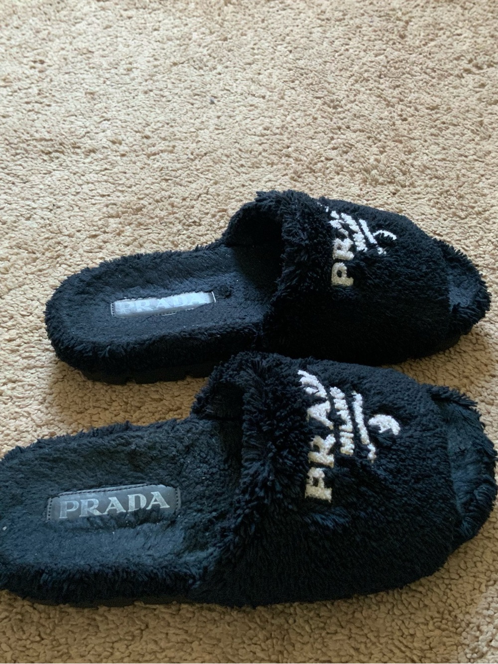 Prada Women’s Black Logo Shearling Embroidered Logo Slides Slippers Size 38 - Picture 5 of 10
